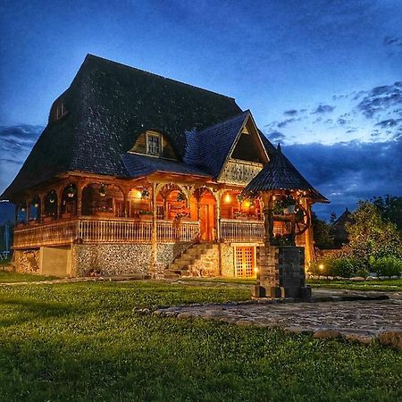 Casa Chira Hotel Viseu de Sus Luaran gambar