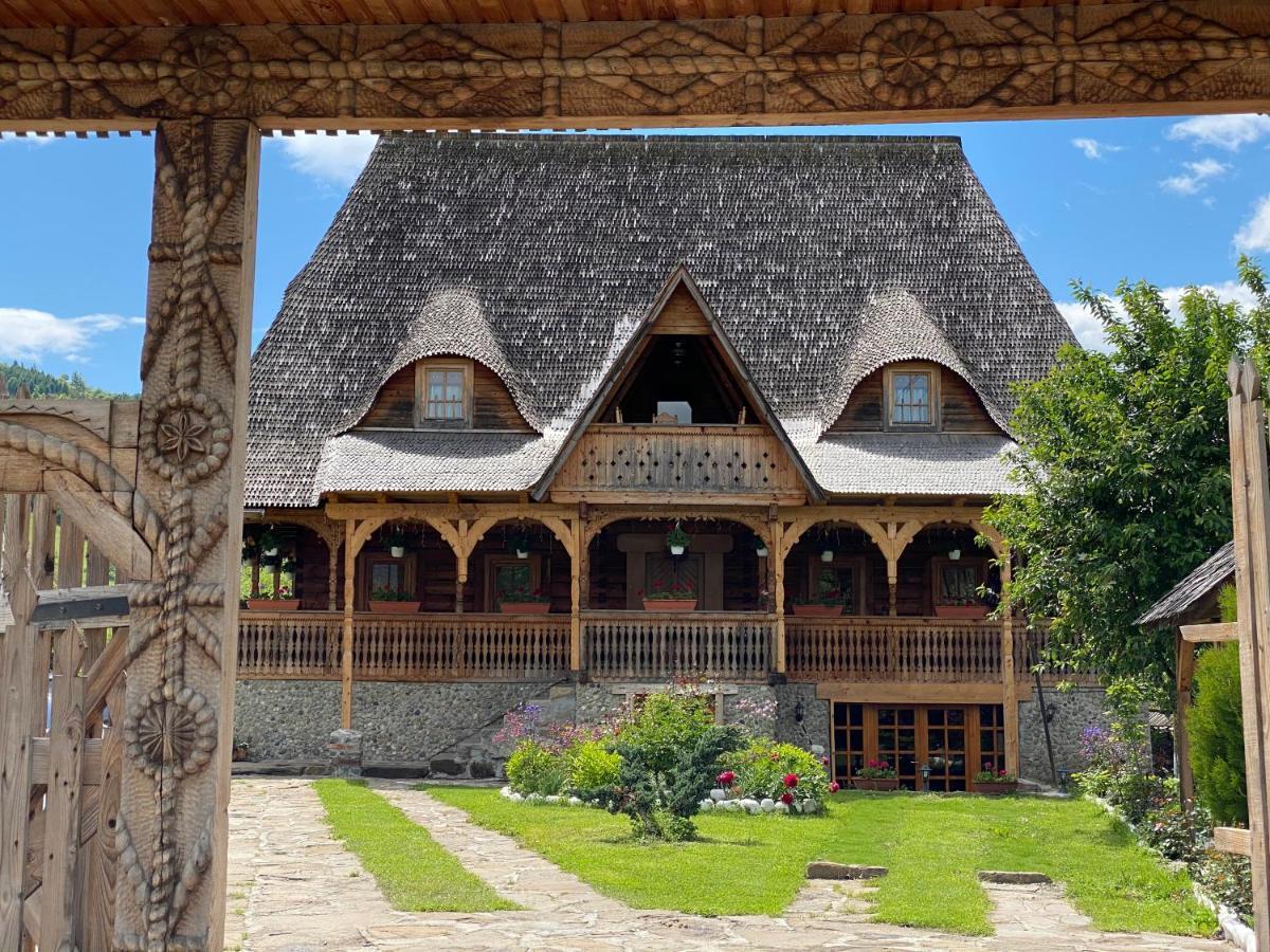 Casa Chira Hotel Viseu de Sus Luaran gambar