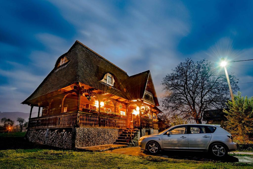 Casa Chira Hotel Viseu de Sus Luaran gambar